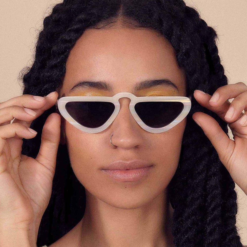 MAN REPELLER Unibrow sunglasses in Pearl